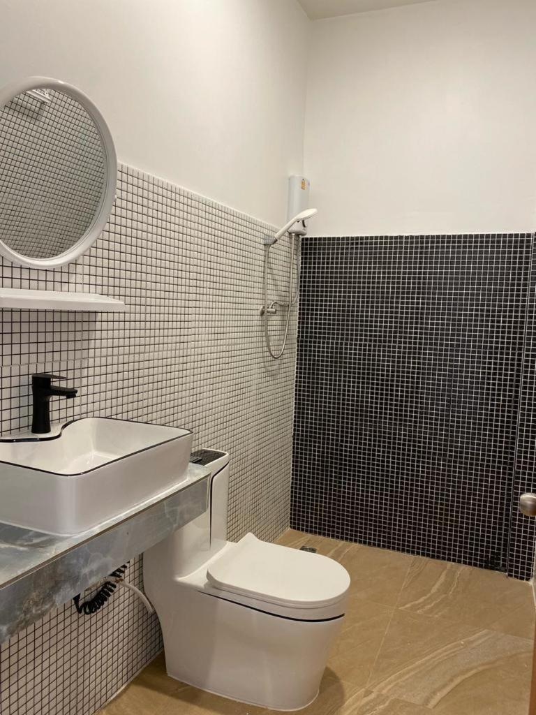 B2 Hotel Savannakhet Dış mekan fotoğraf
