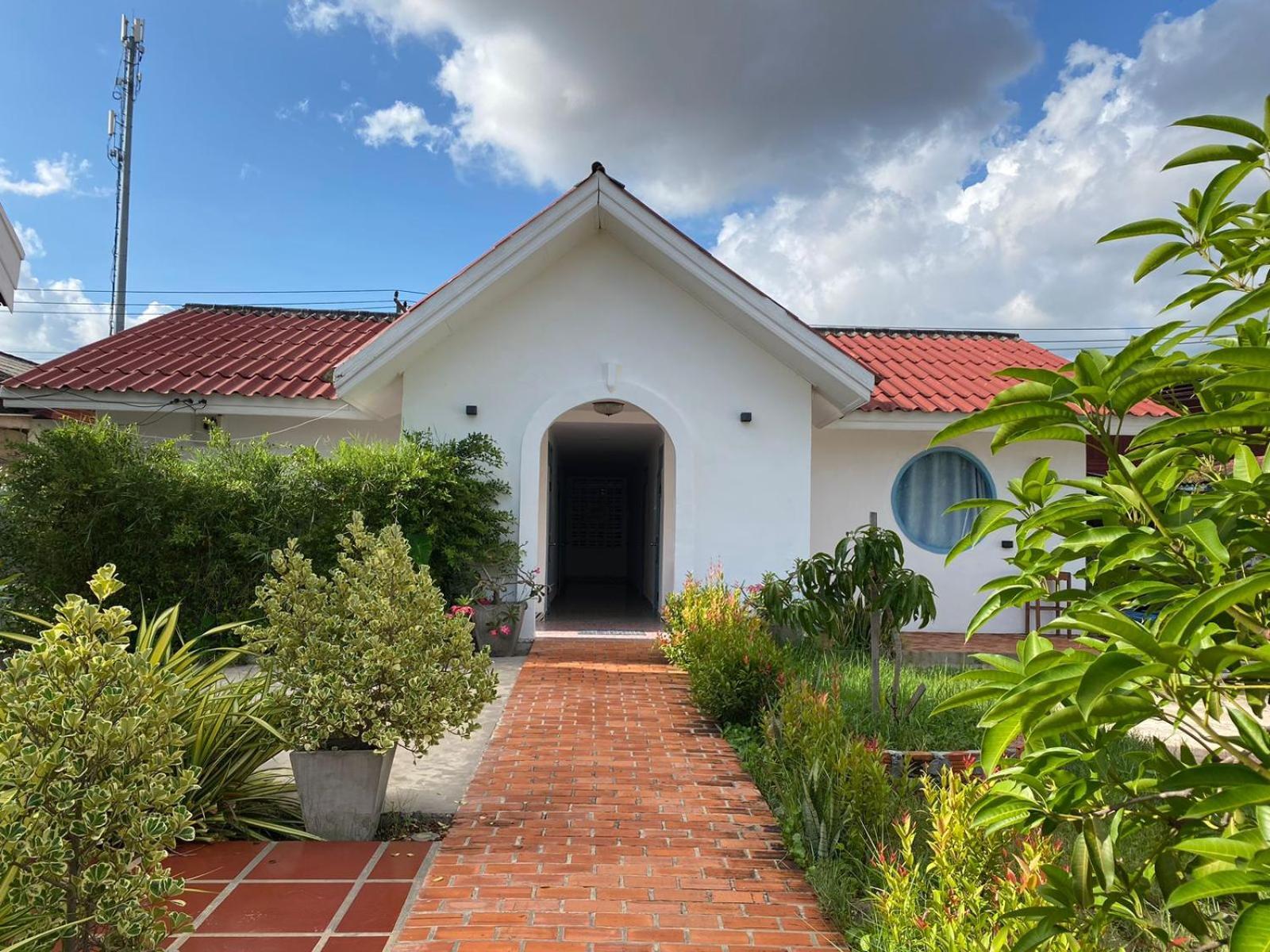 B2 Hotel Savannakhet Dış mekan fotoğraf